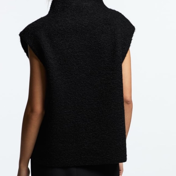 NEW Zara Black Textured Top - Picture 3 of 11